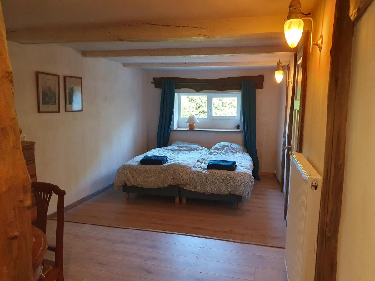 Le Sanglier Sauvage Bed & Breakfast Champsevraine ภายนอก รูปภาพ