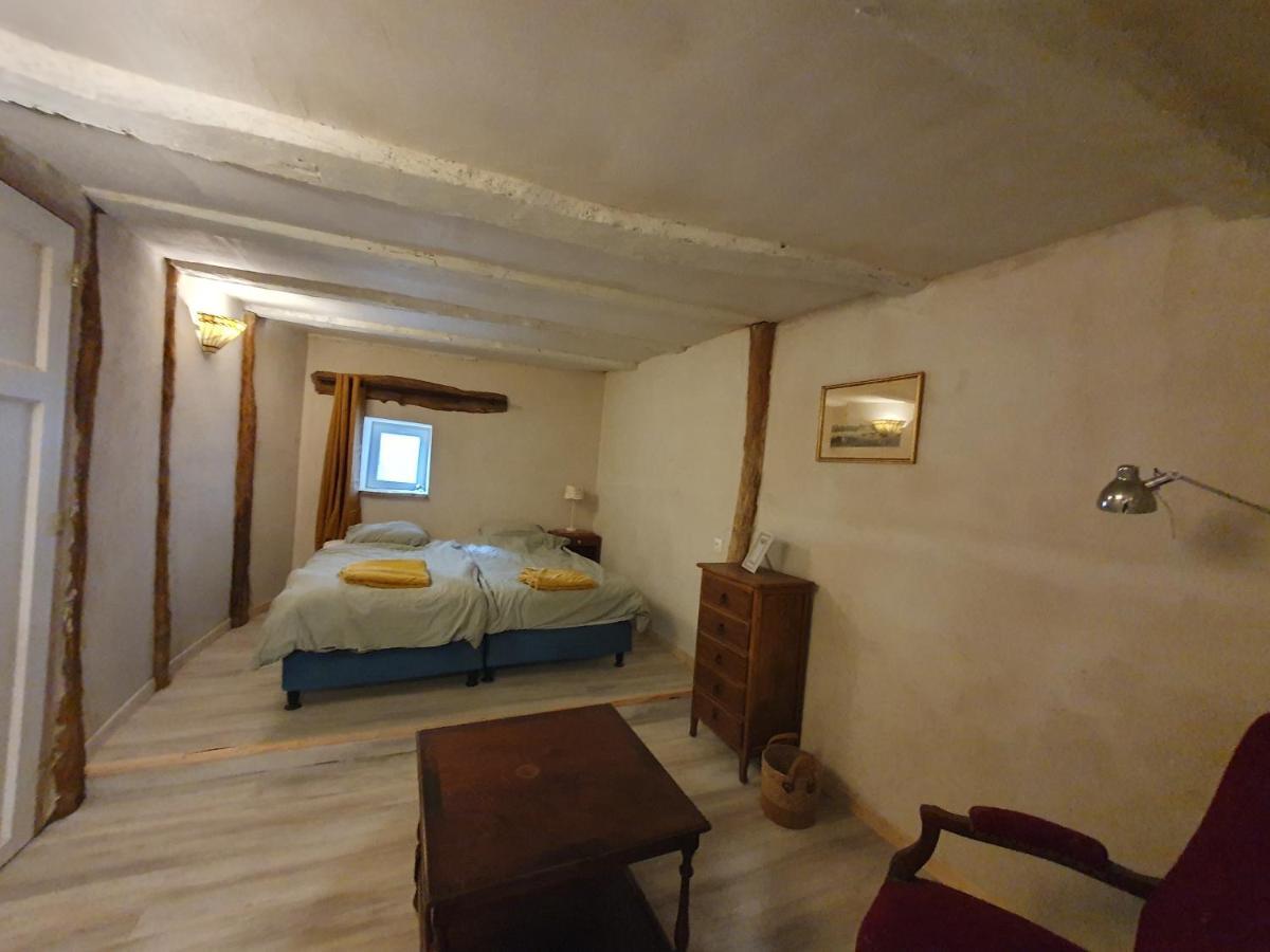 Le Sanglier Sauvage Bed & Breakfast Champsevraine ภายนอก รูปภาพ